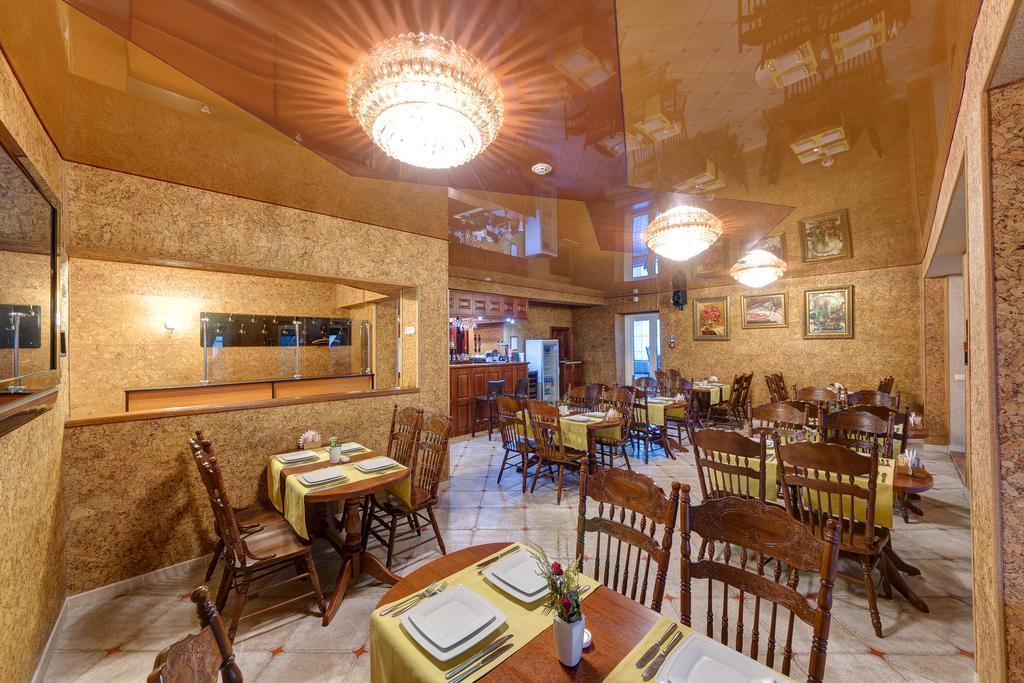 Aleksandria Hotel Киев Екстериор снимка