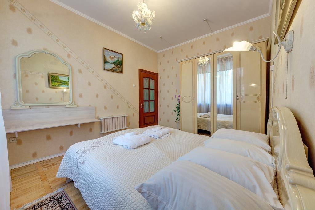 Aleksandria Hotel Киев Екстериор снимка