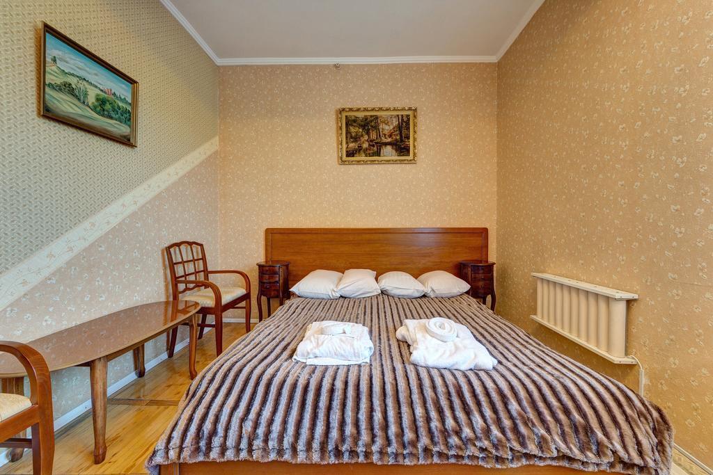 Aleksandria Hotel Киев Екстериор снимка