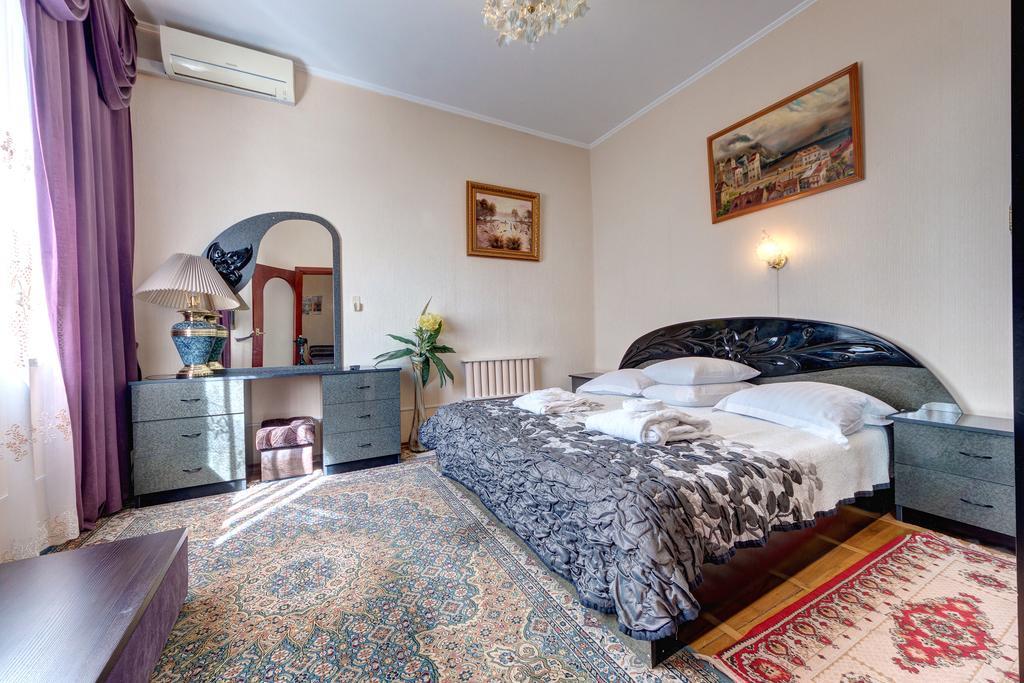 Aleksandria Hotel Киев Екстериор снимка