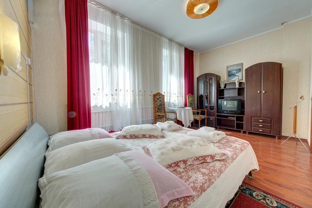 Aleksandria Hotel Киев Екстериор снимка