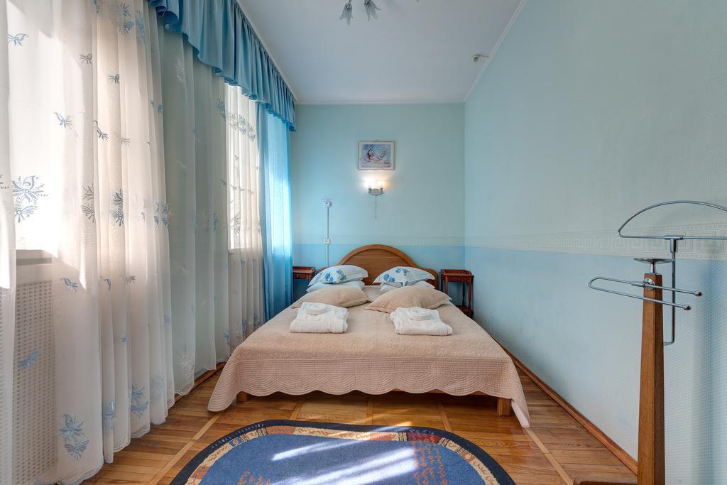 Aleksandria Hotel Киев Екстериор снимка