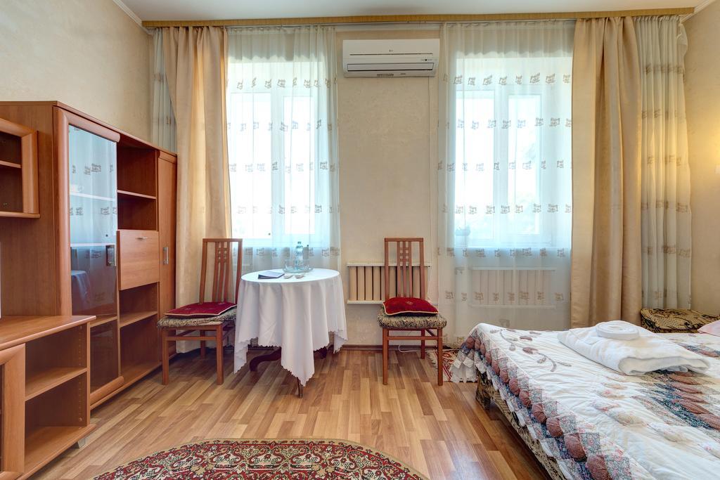 Aleksandria Hotel Киев Екстериор снимка