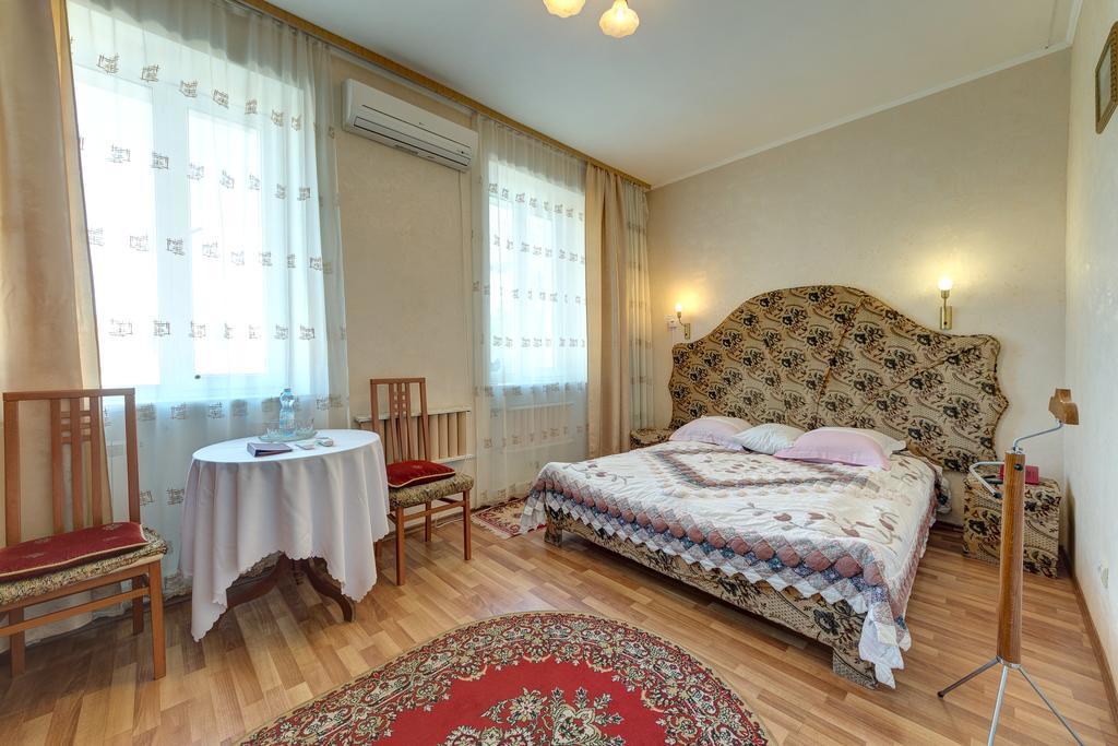Aleksandria Hotel Киев Екстериор снимка