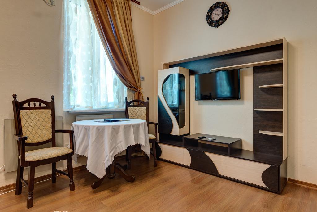 Aleksandria Hotel Киев Екстериор снимка