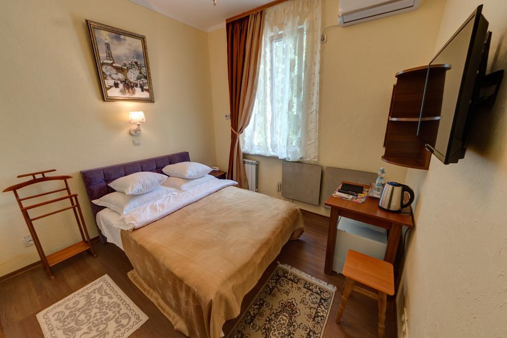 Aleksandria Hotel Киев Екстериор снимка