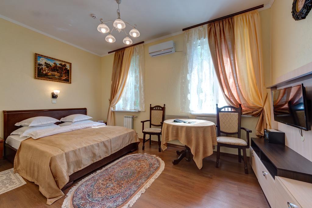 Aleksandria Hotel Киев Екстериор снимка