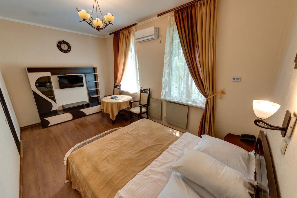 Aleksandria Hotel Киев Екстериор снимка