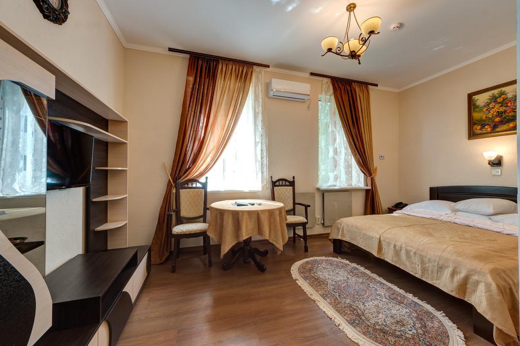 Aleksandria Hotel Киев Екстериор снимка